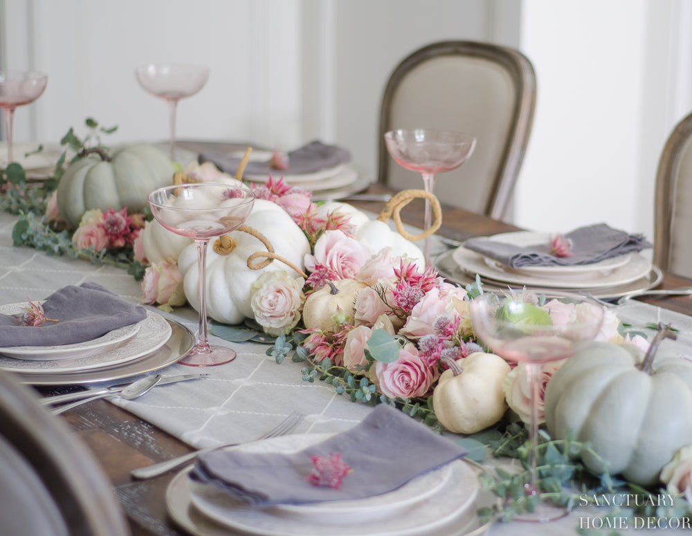 BEAUTIFUL tablescape!