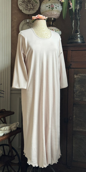 3/4 Sleeve 3/4 Gown INTERLOCK