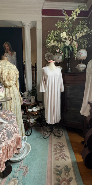 3/4 Sleeve 3/4 Gown INTERLOCK