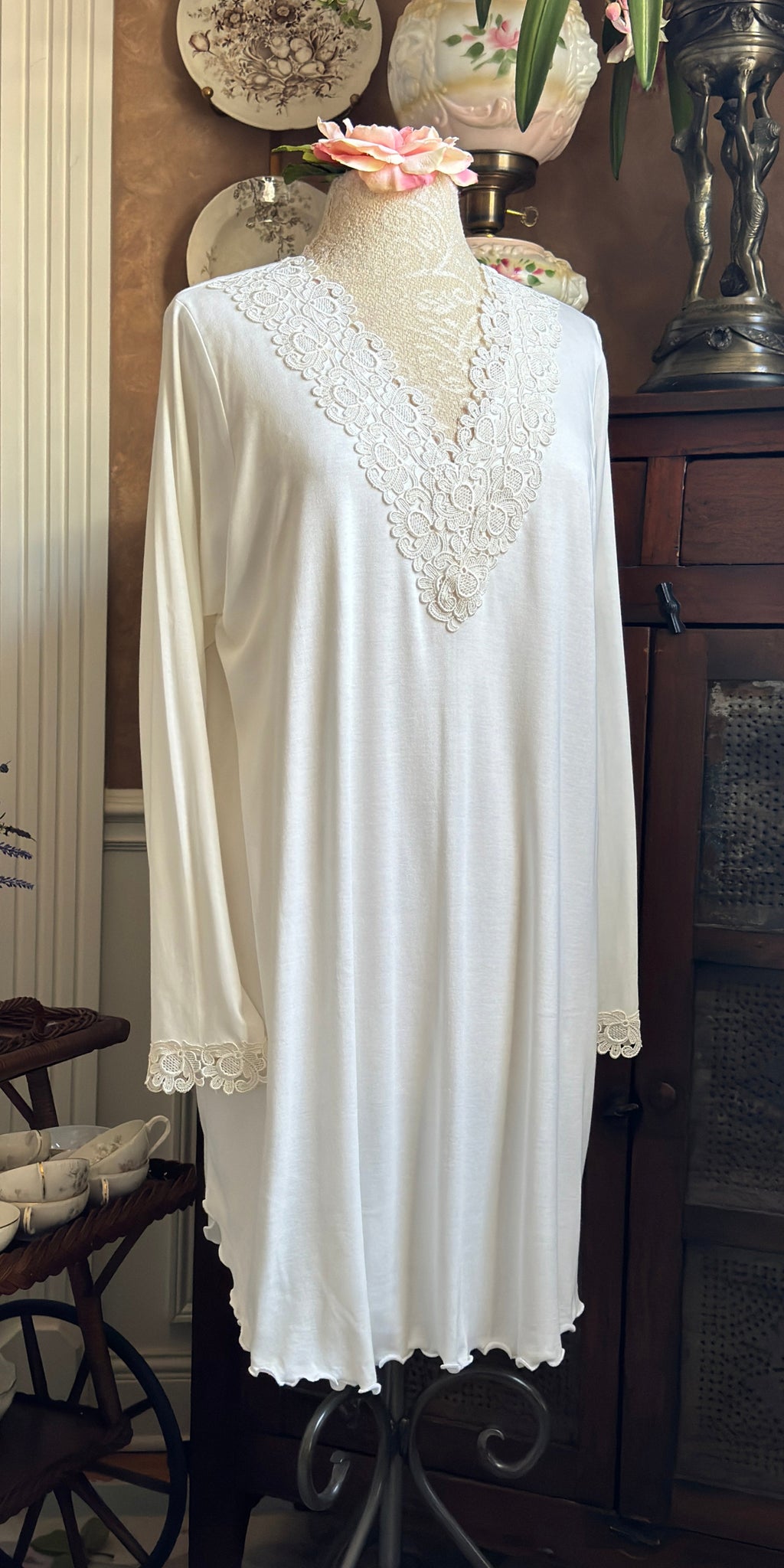 JEANETTE Long Sleeve Knee Length Nightgown