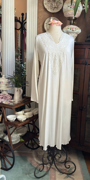 JACQUELYN Long Sleeve Ballet Length Nightgown