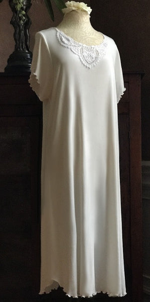 AUGUSTINA Short Sleeve 3/4 Length Night Gown