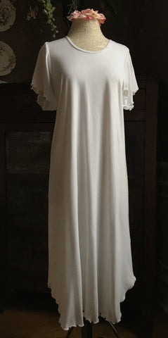 Short Sleeve 3/4 Length Gown INTERLOCK